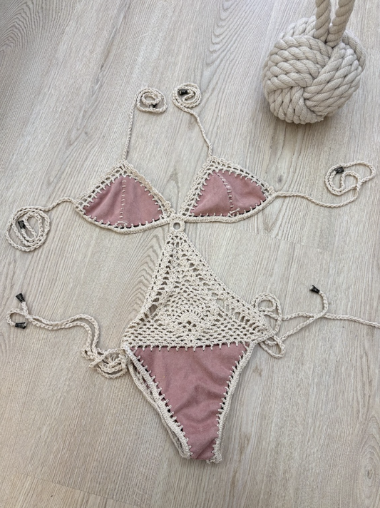 Trikini Kerala - Rosa