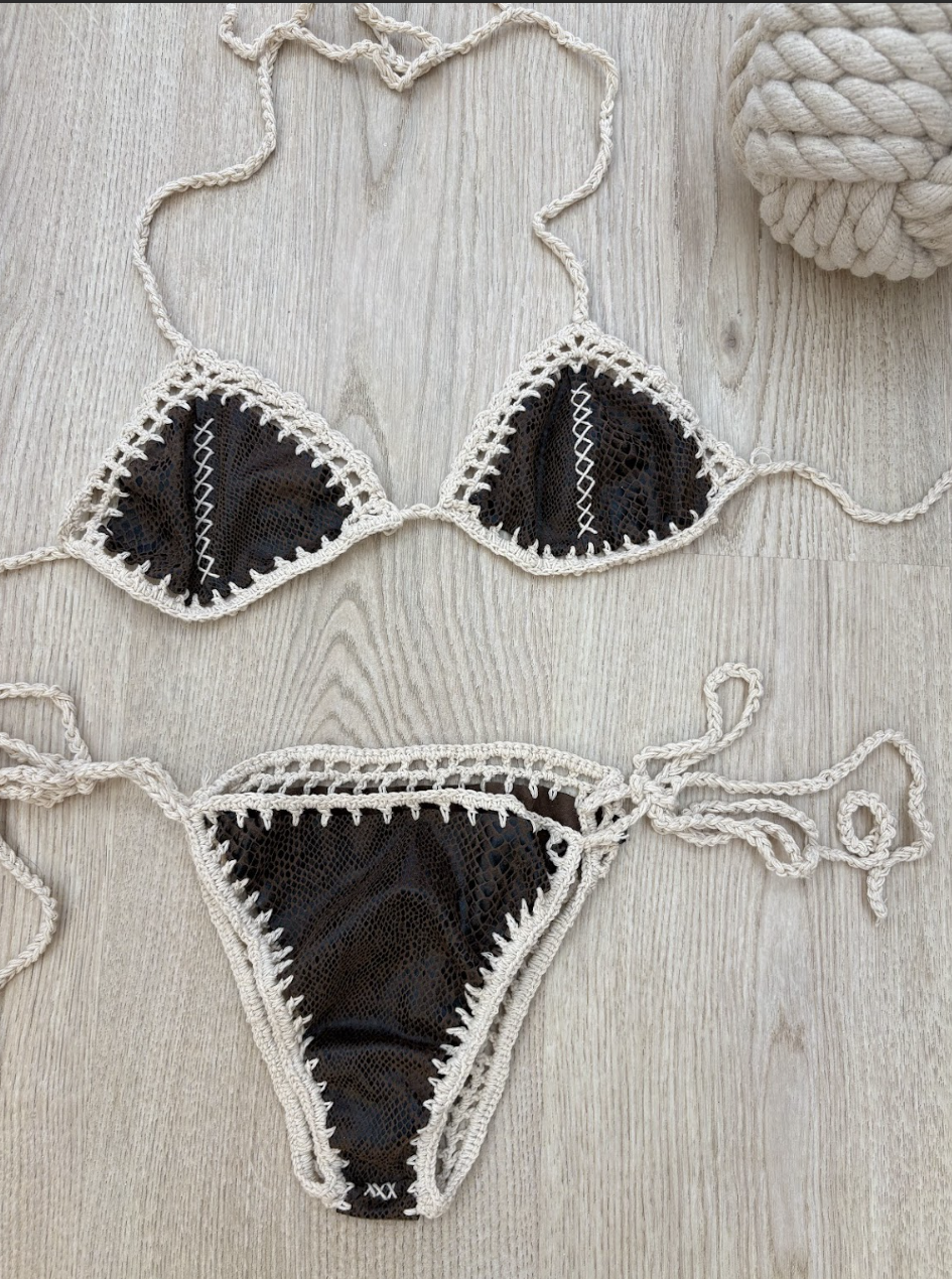 Bikini Kerala – Tierra