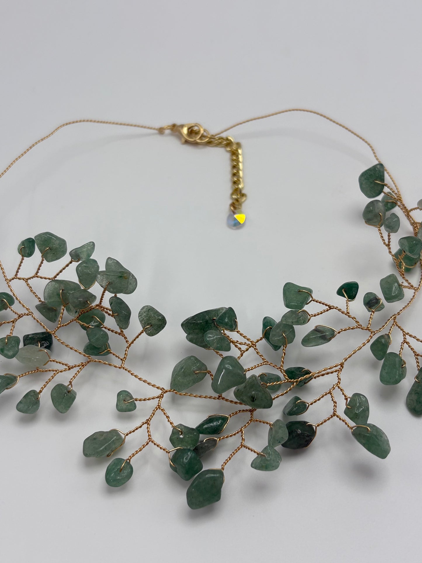 Collar “Raíces Verdes”