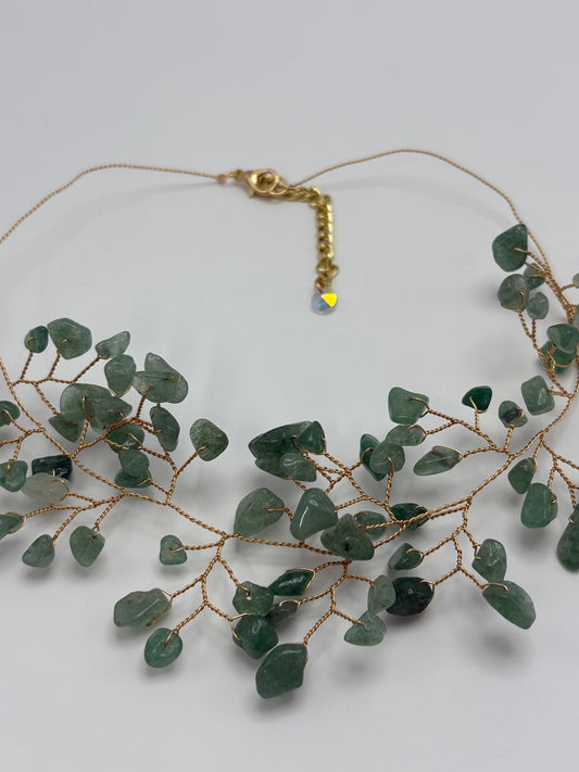 Collar “Raíces Verdes”